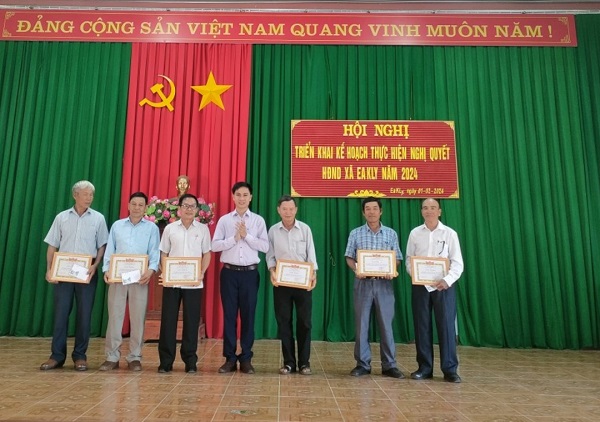 ANH TK UB8